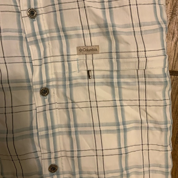 Men’s Columbia button down. Light weight. Size XL - Picture 2 of 6